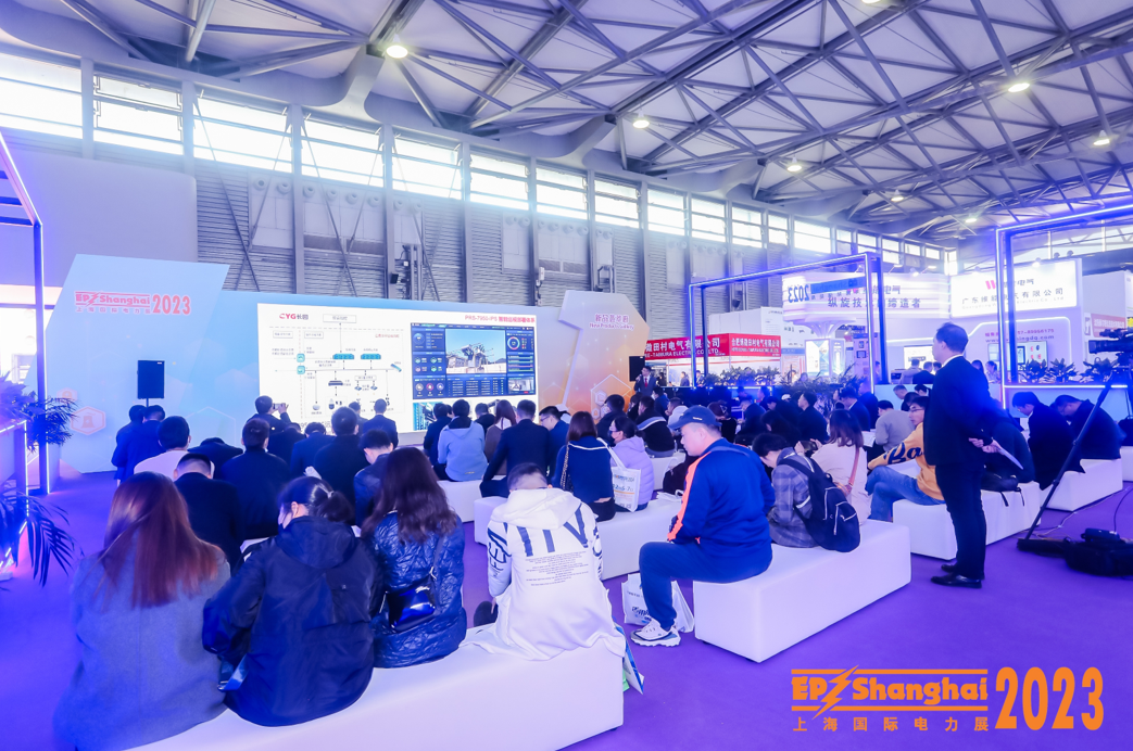 exhibition02.jpg